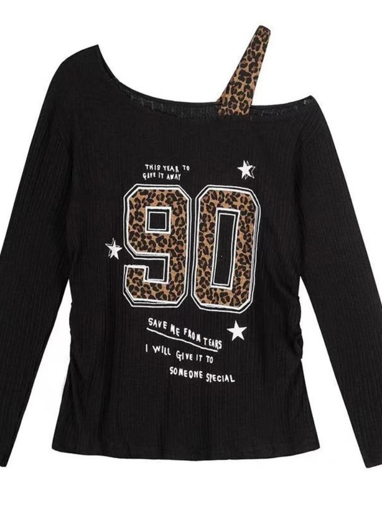 Y2K patchwork T-shirt met luip - Embroidery recensie en prijs